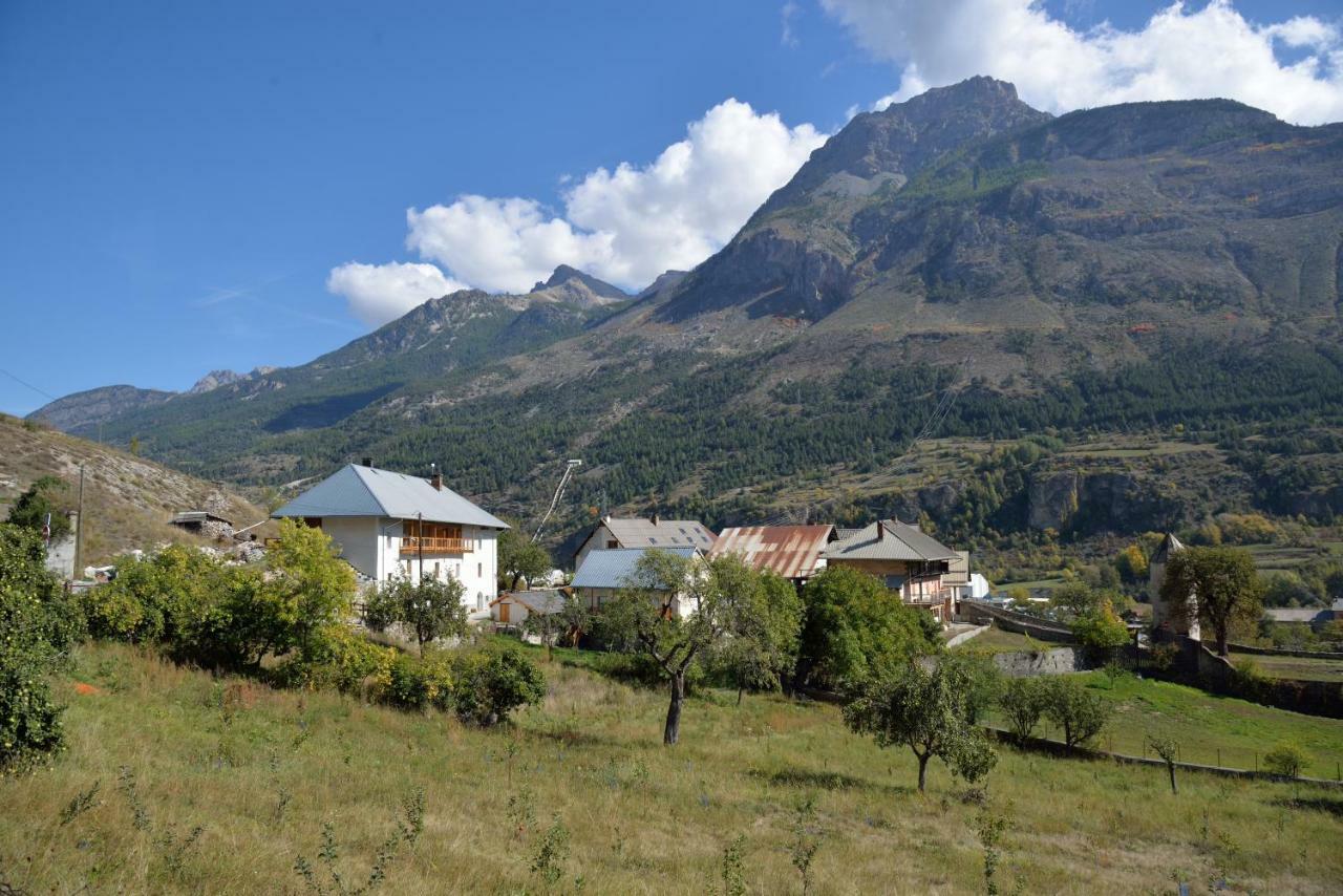 La Maison Abeil LʼArgentière-la-Bessée